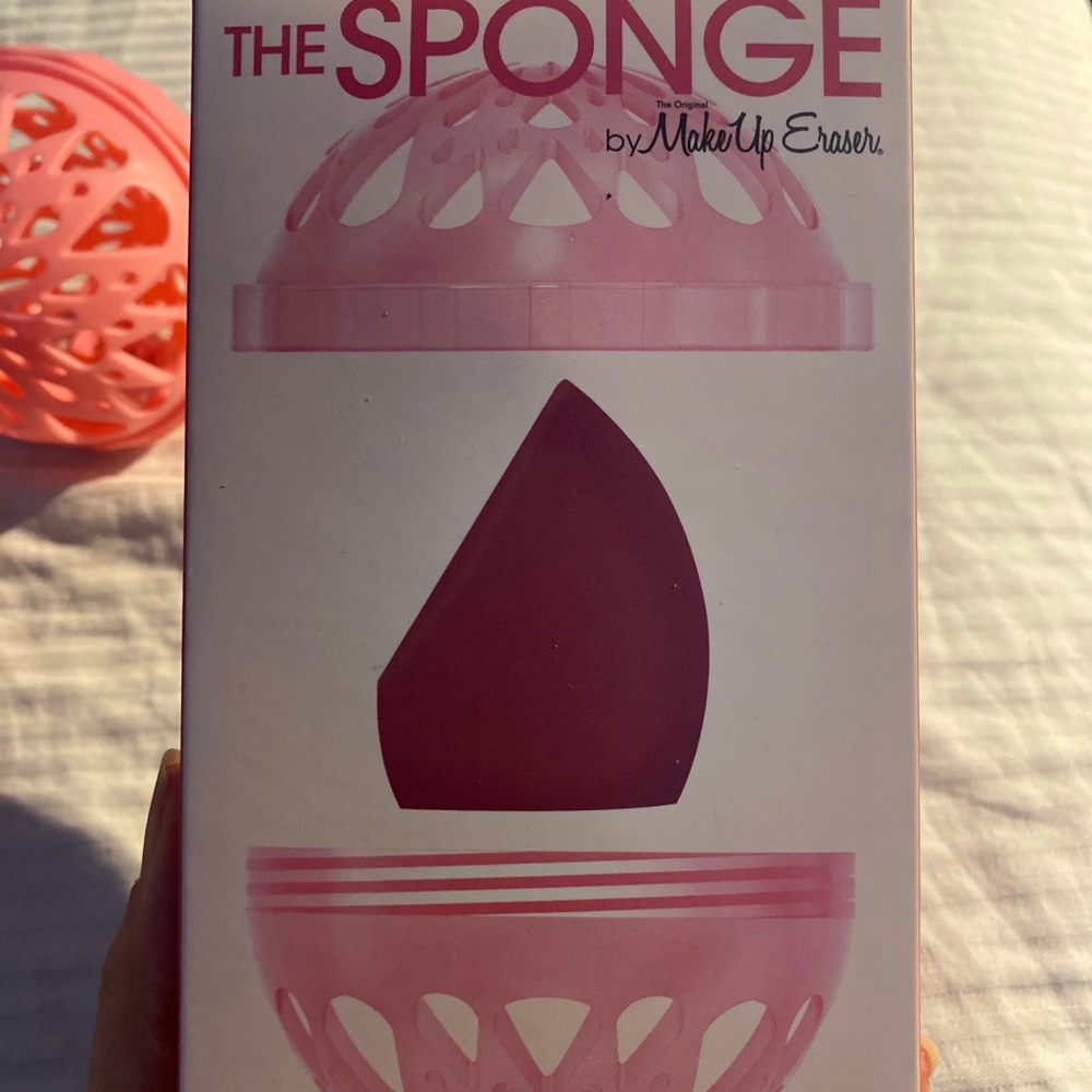 The Sponge by Makeup Eraser